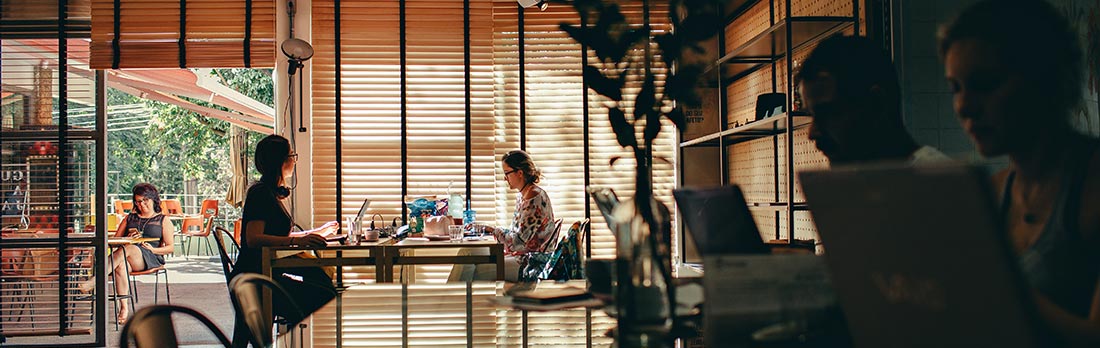 Mensagens de e-mail corporativas